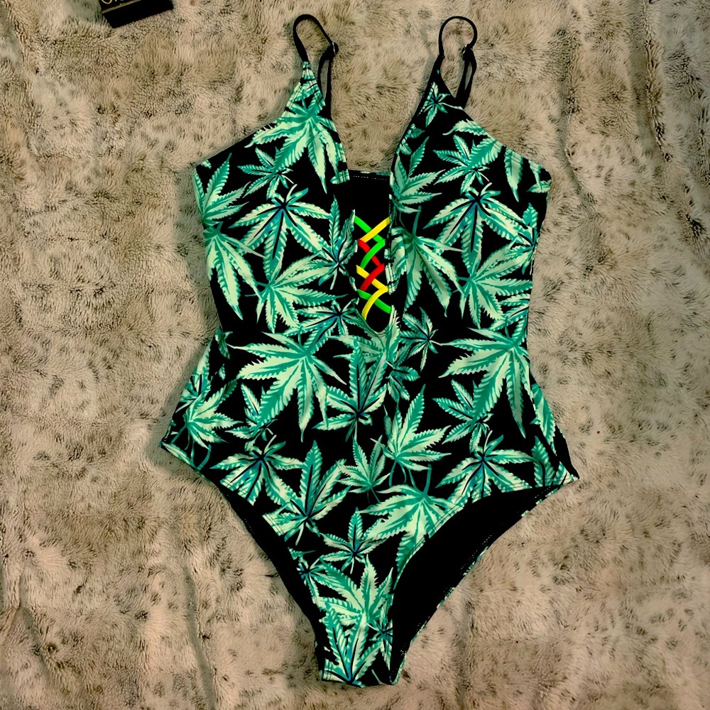 Classic One Piece Swimsuit | by SHEIN swim | Plus Size 1XL